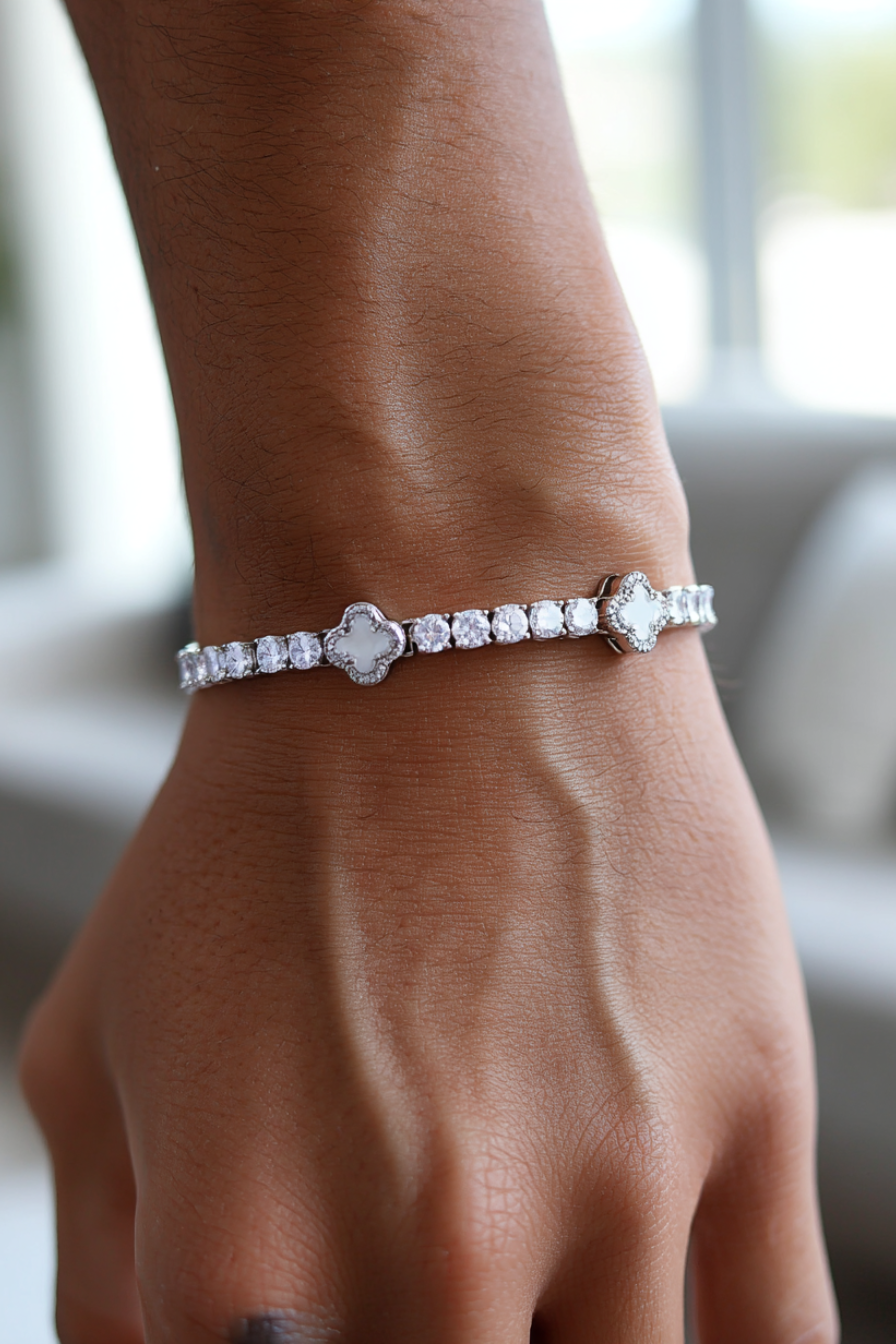 Clover Bracelet Nacre