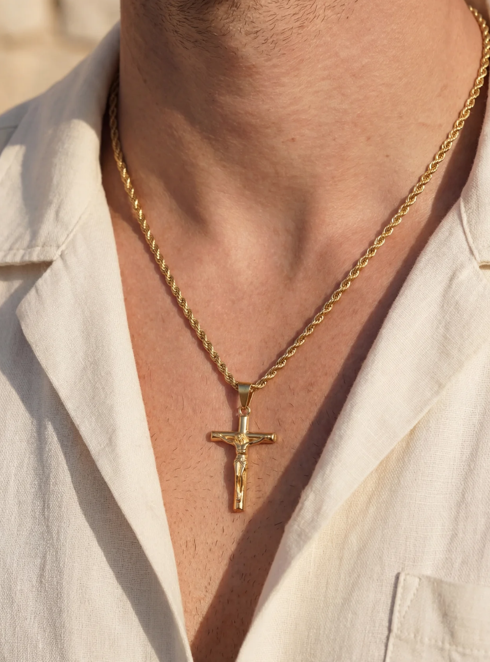 Collier pendentif crucifix I Or