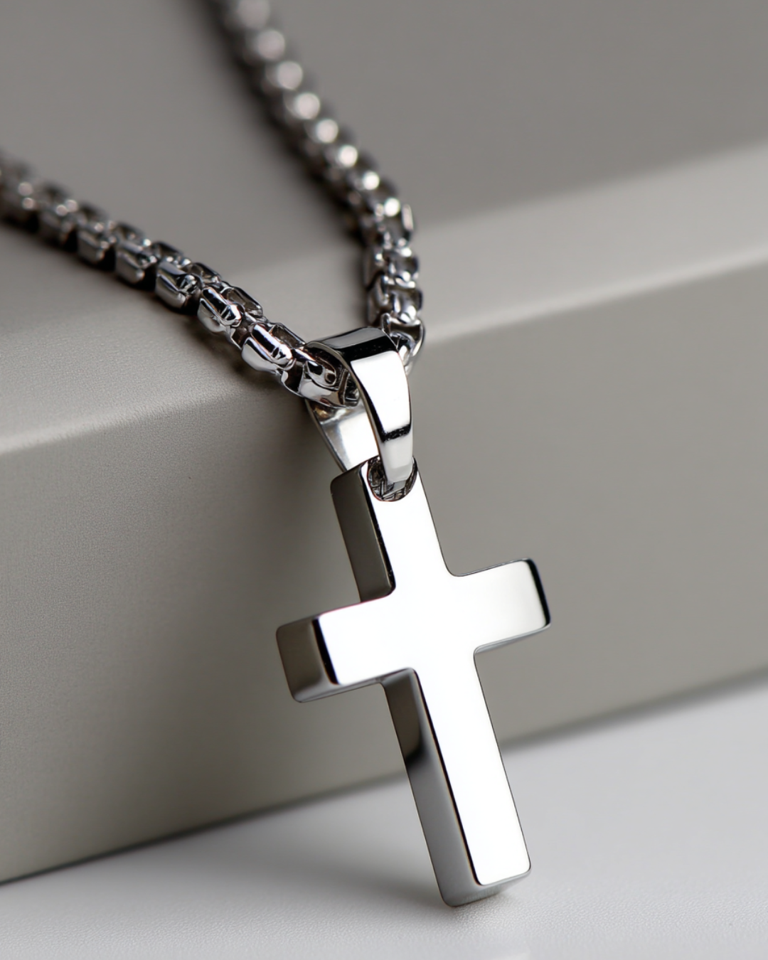 Minimal Cross Necklace | Stainless steel