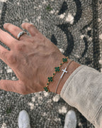 Fortuna-Armband mit grünem Stein und Goldplattierung