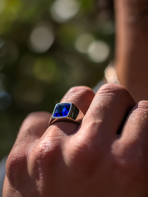 Ring Sapphire blue