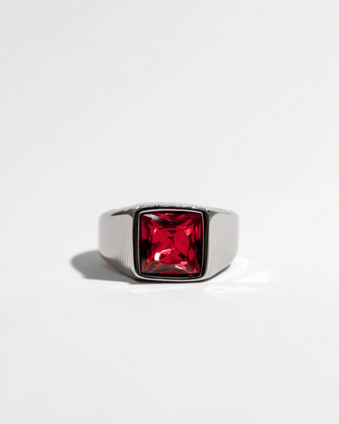 Ring Crimson red