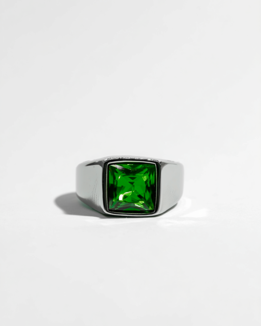 Ring Emerald green