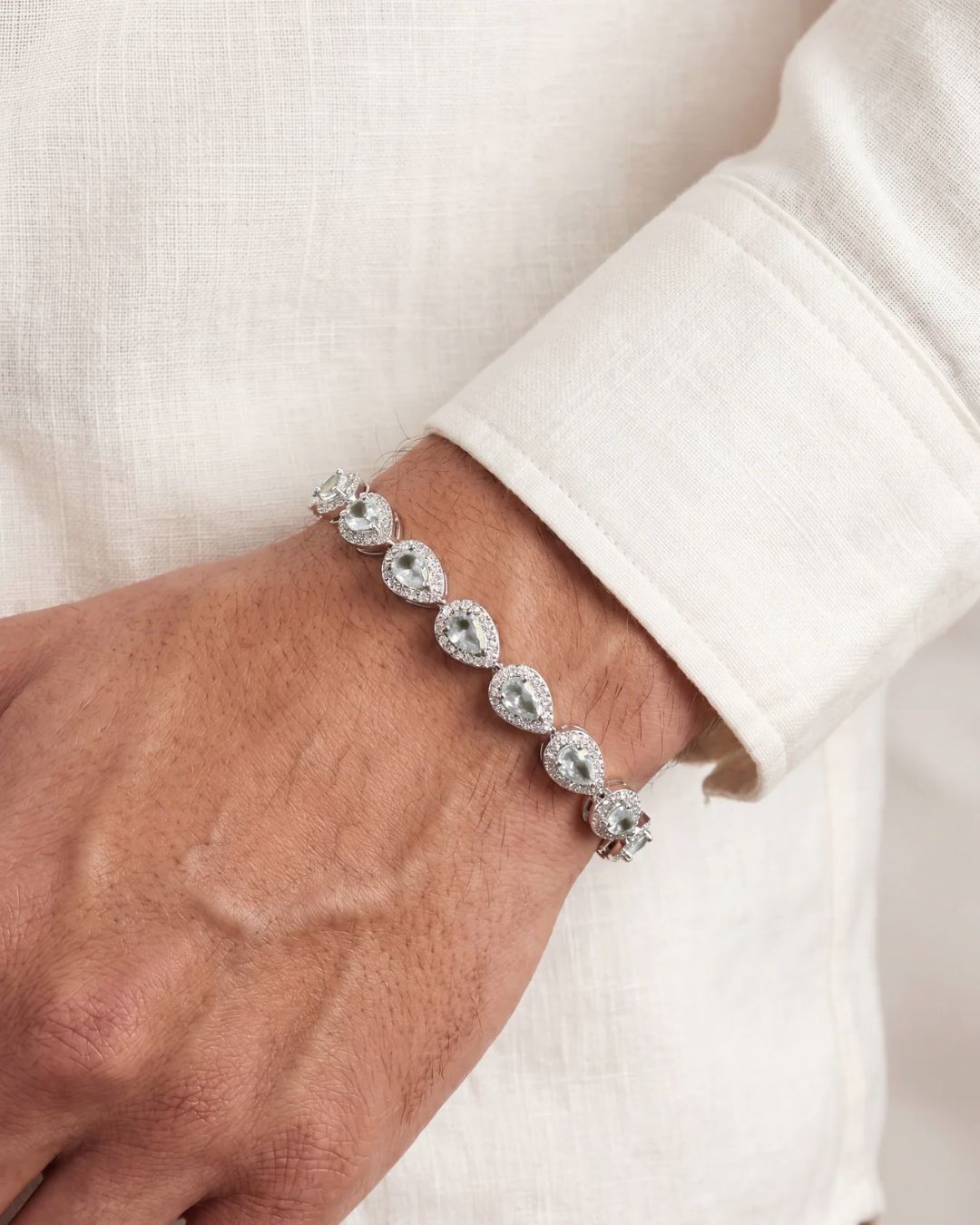 Tropfenförmiges Quarz-Armband