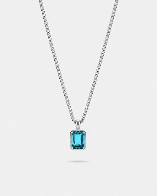 Aquamarine pendant necklace, 2 carat, 925 silver — studio packshot on white