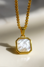 Necklace Nacre