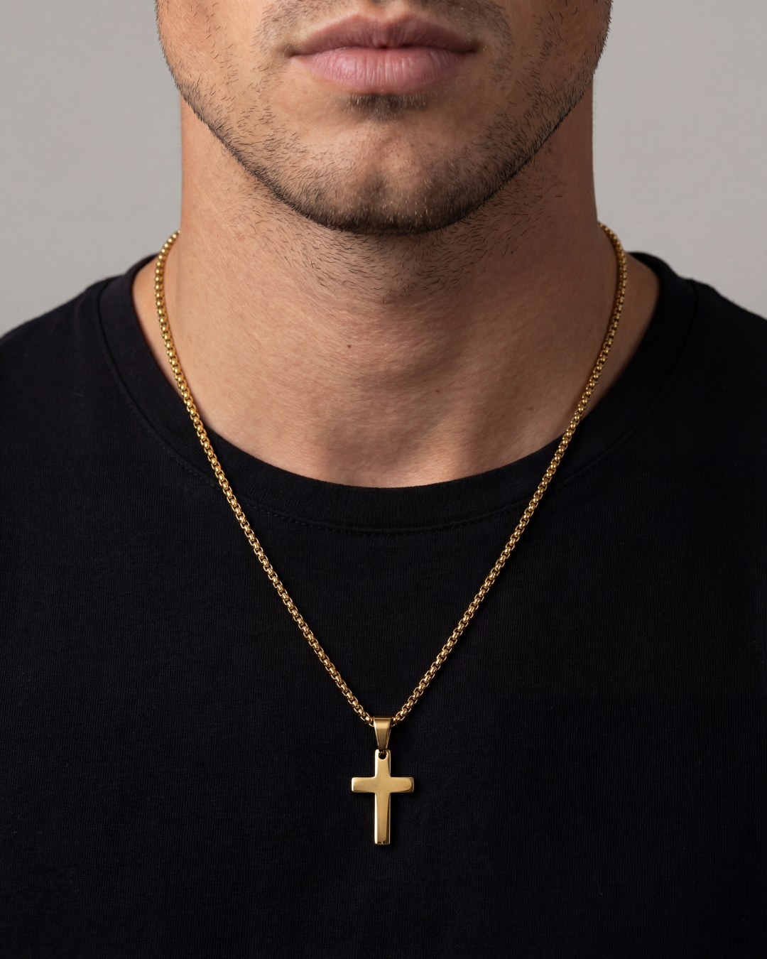 Minimal Cross Necklace | Gold