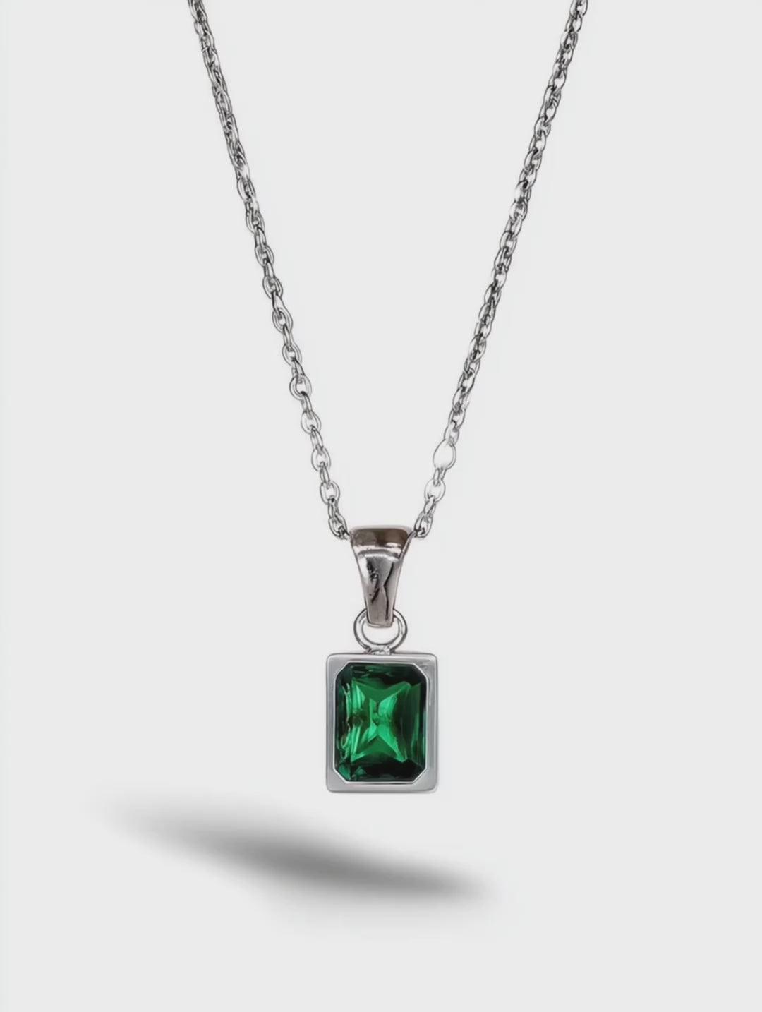 Necklace Emerald green