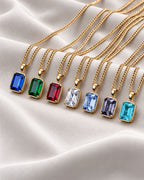 Royal Blue pendant necklace, 1 carat, 18K gold — the full colour range