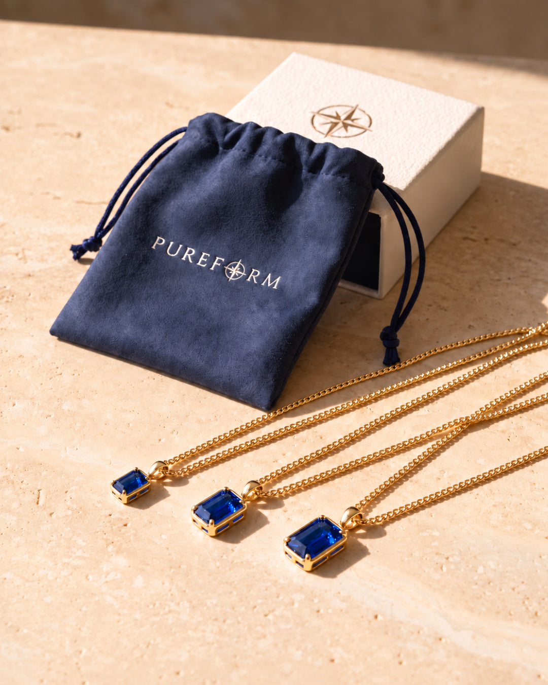 Sapphire pendant necklace, 3 carat, 18K gold — 1, 2 and 3 carat shown side by side