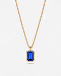 Sapphire pendant necklace, 3 carat, 18K gold — studio packshot on white
